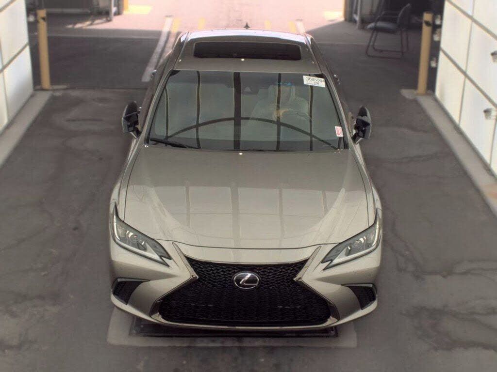 2019 Lexus ES