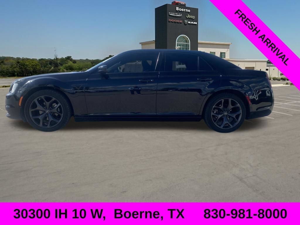 2023 CHRYSLER 300