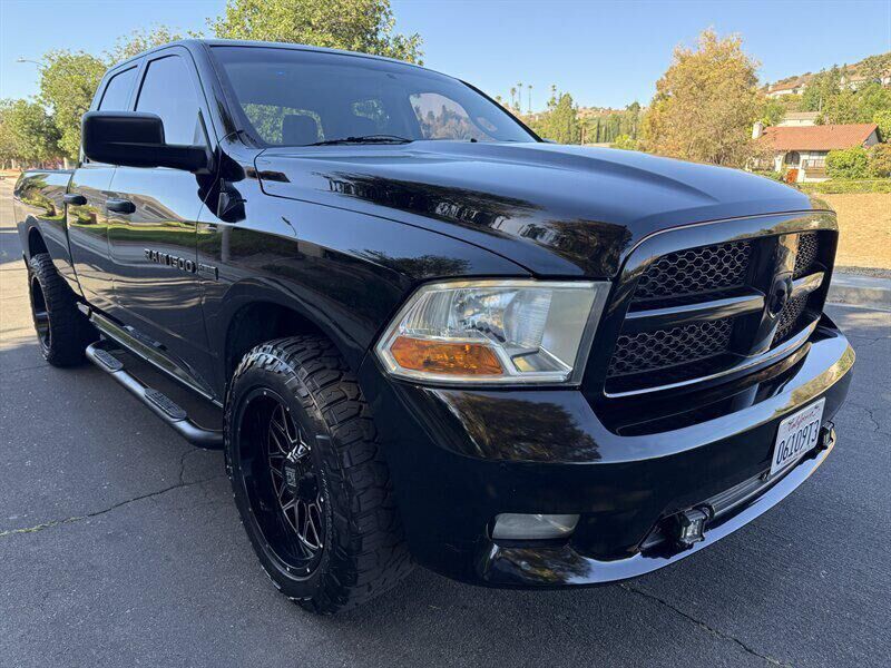 2012 DODGE Ram