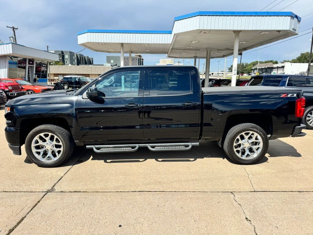 2018 CHEVROLET Silverado