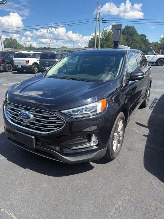 2019 FORD Edge