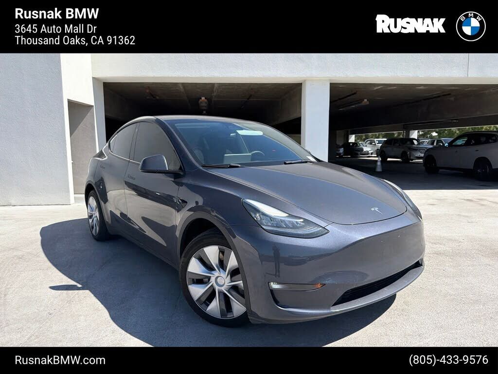 2023 TESLA Model Y