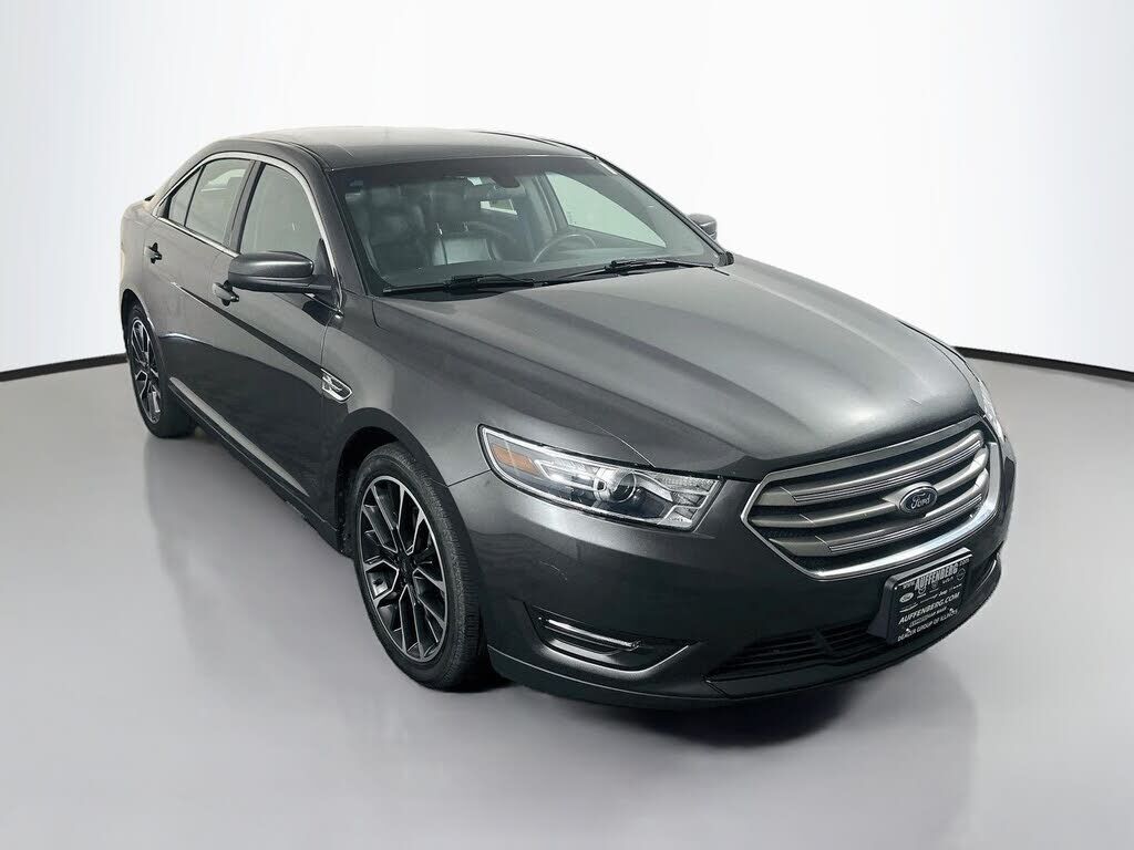 2019 FORD Taurus