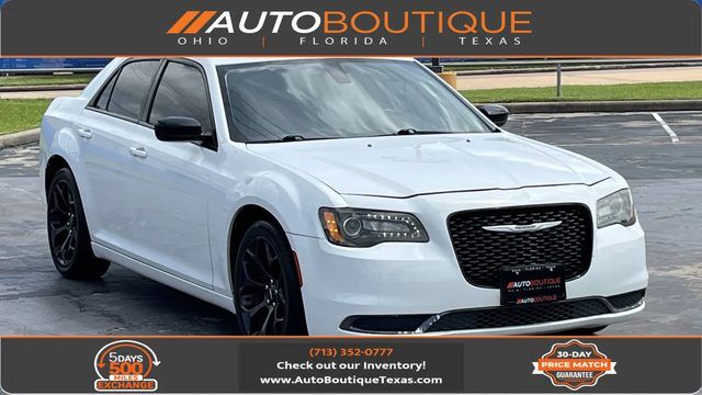 2019 CHRYSLER 300