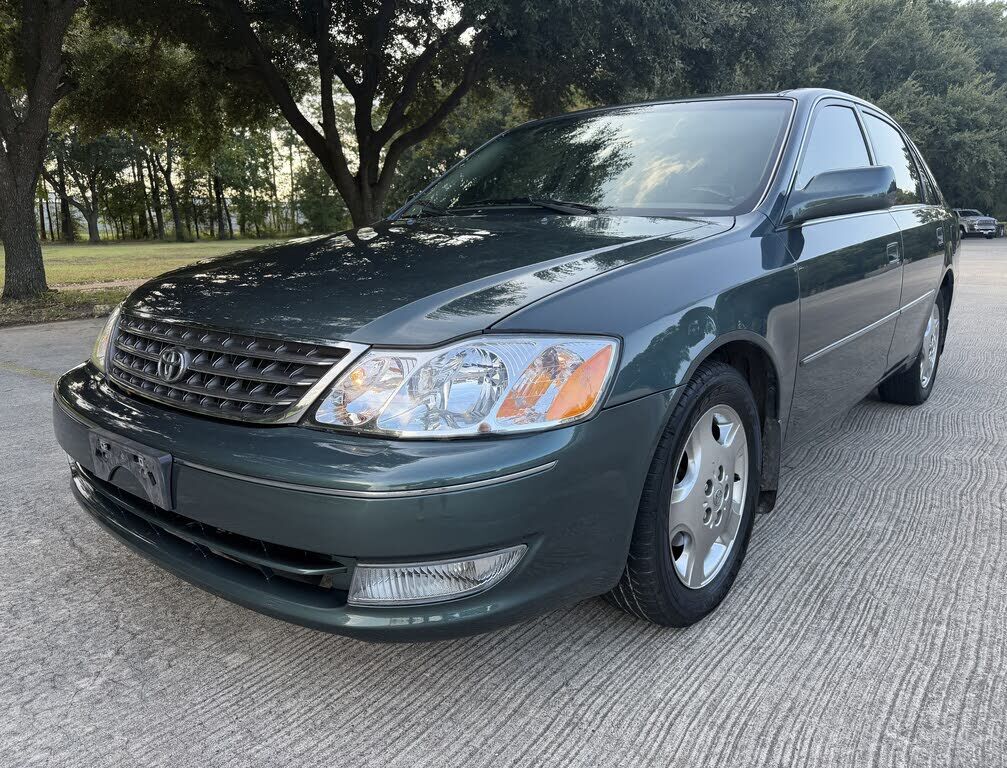 2004 TOYOTA Avalon