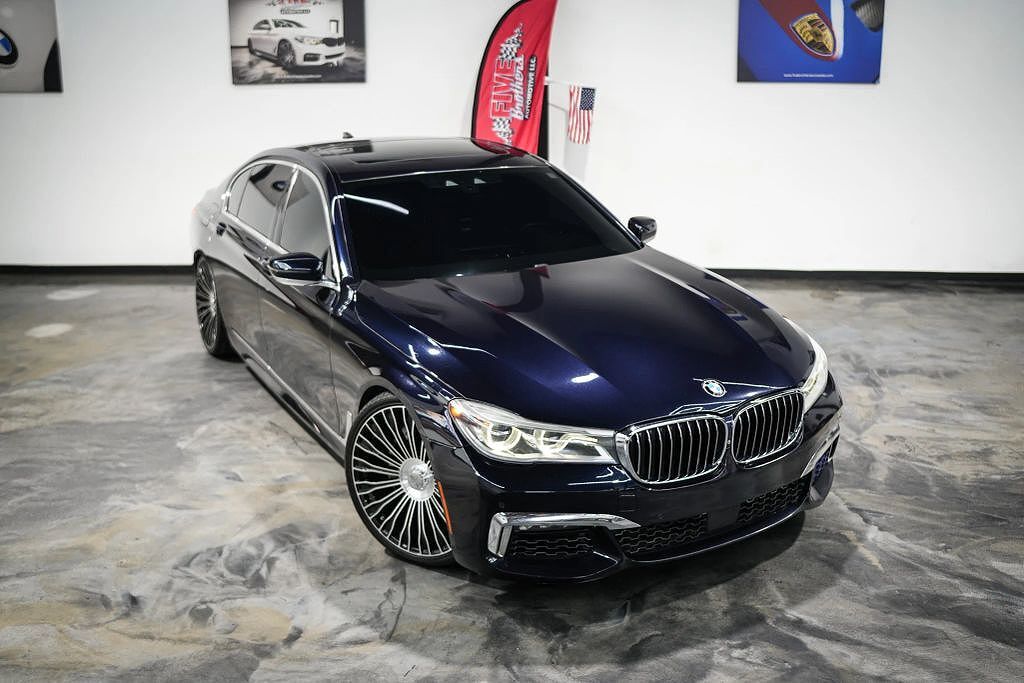 2016 BMW 750i