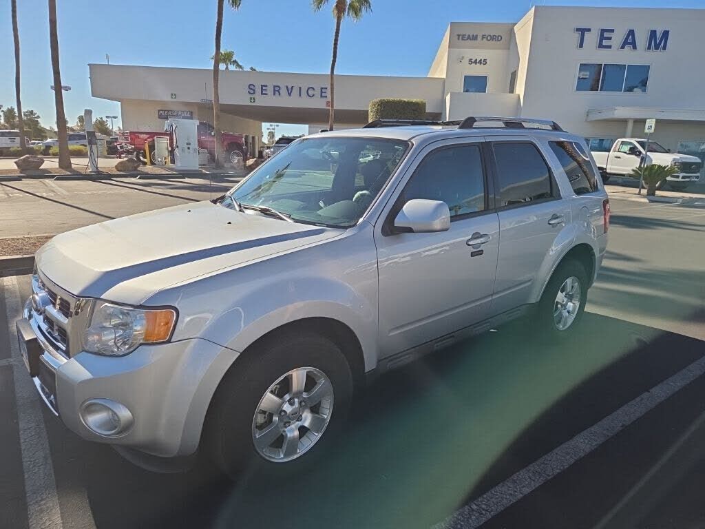 2011 FORD Escape