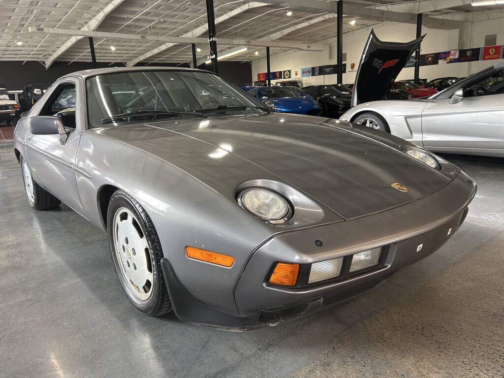 1985 PORSCHE 924