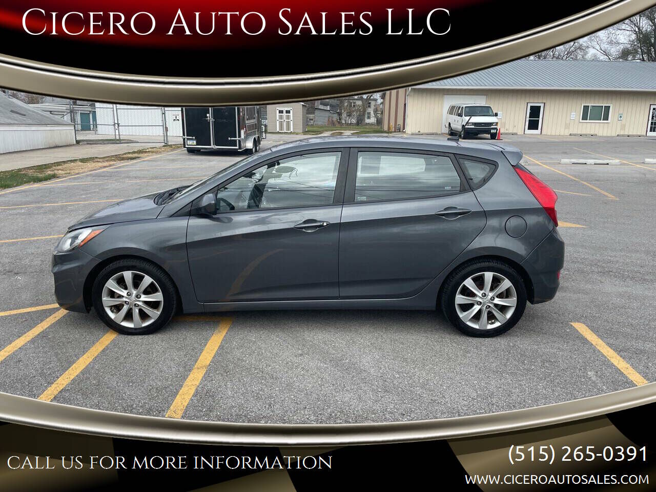 2012 HYUNDAI Accent