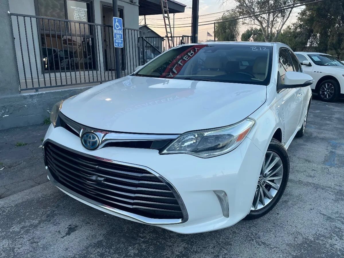 2018 TOYOTA Avalon