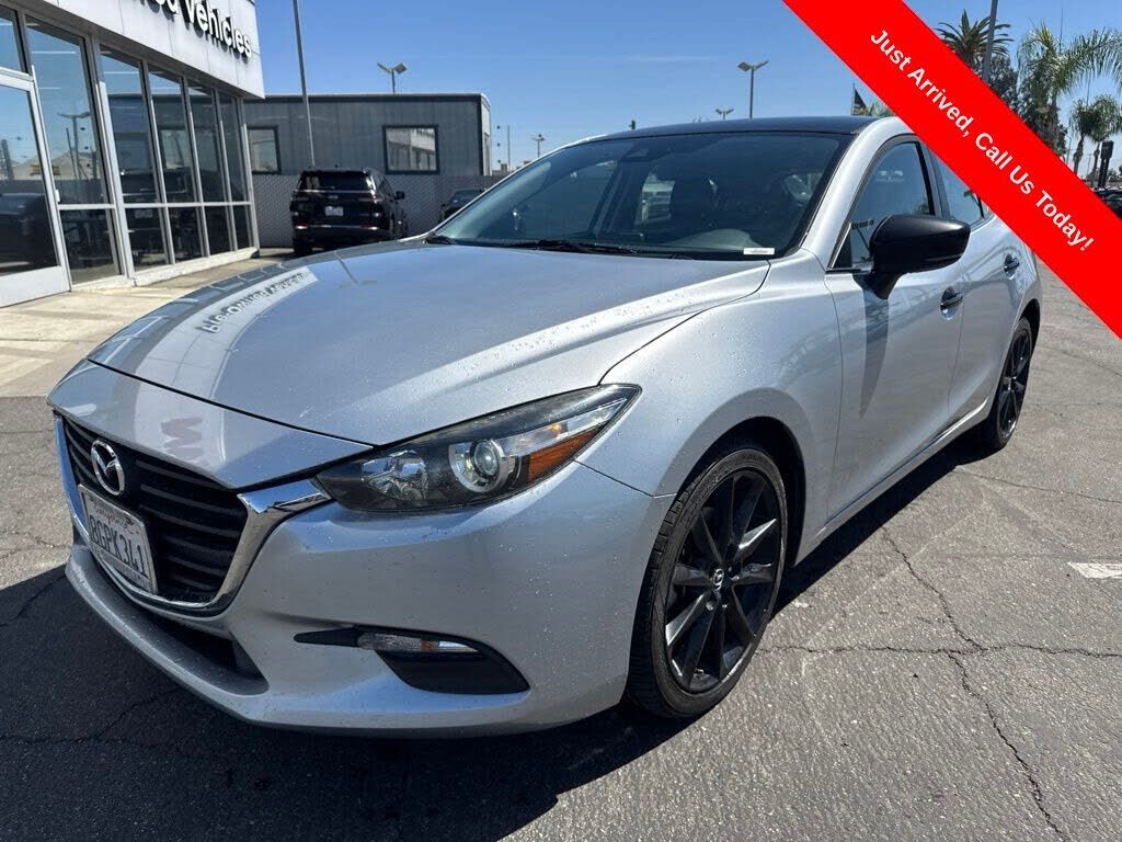 2018 MAZDA Mazda3