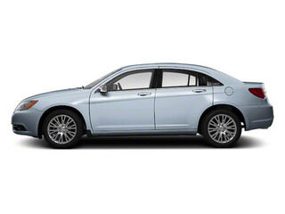2013 CHRYSLER 200