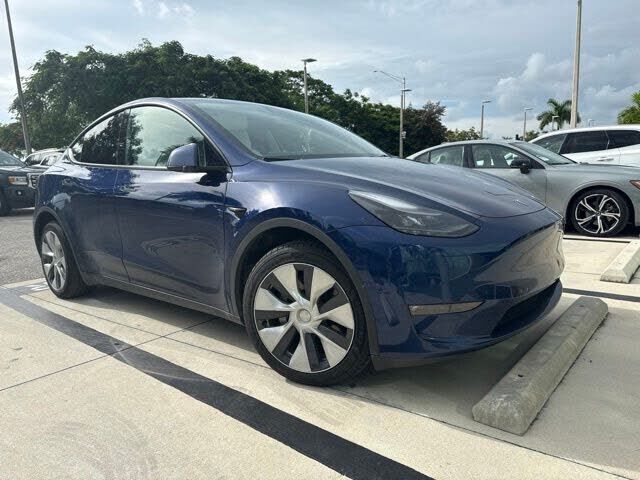 2022 TESLA Model Y