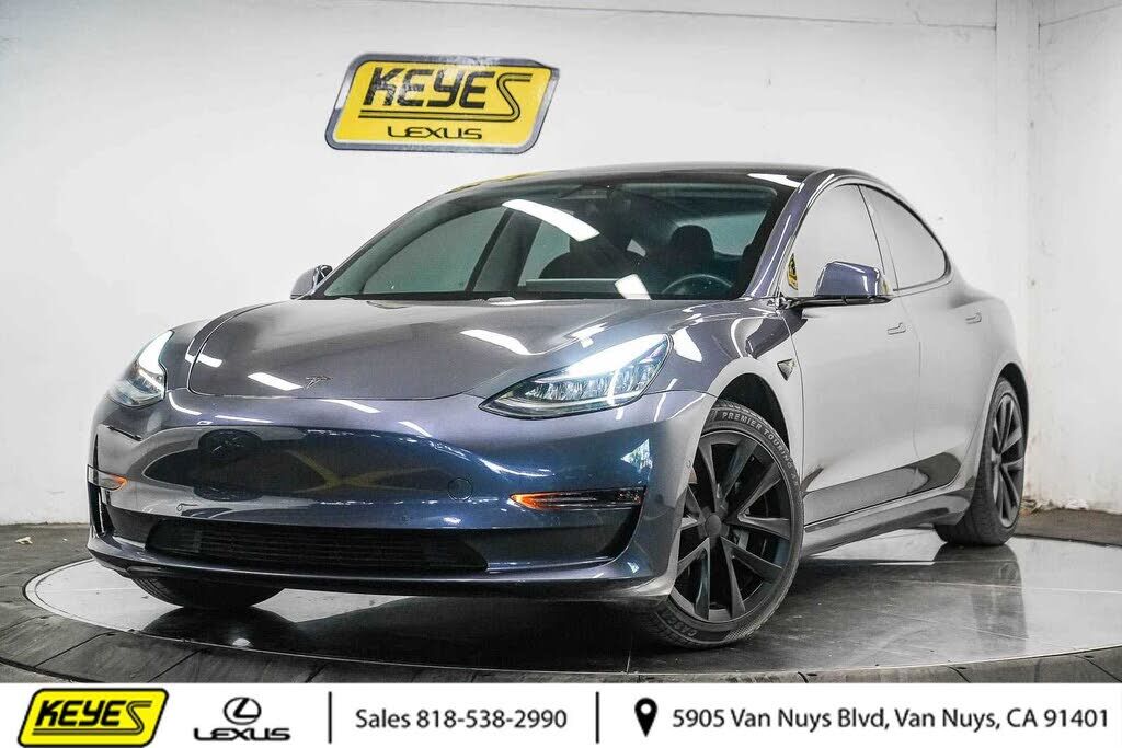 2020 TESLA Model 3