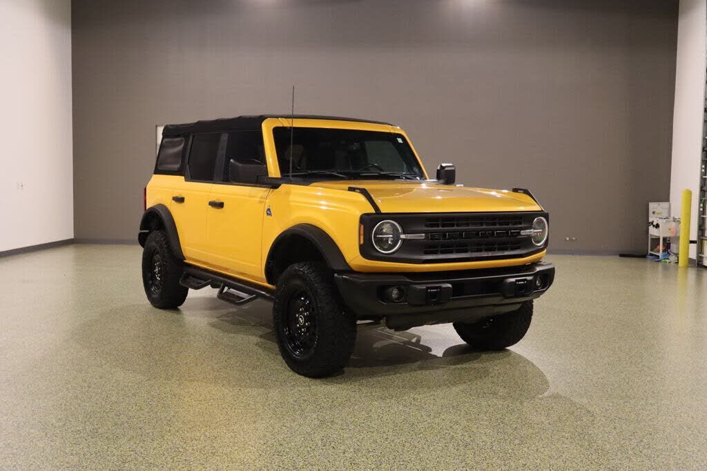 2022 FORD Bronco