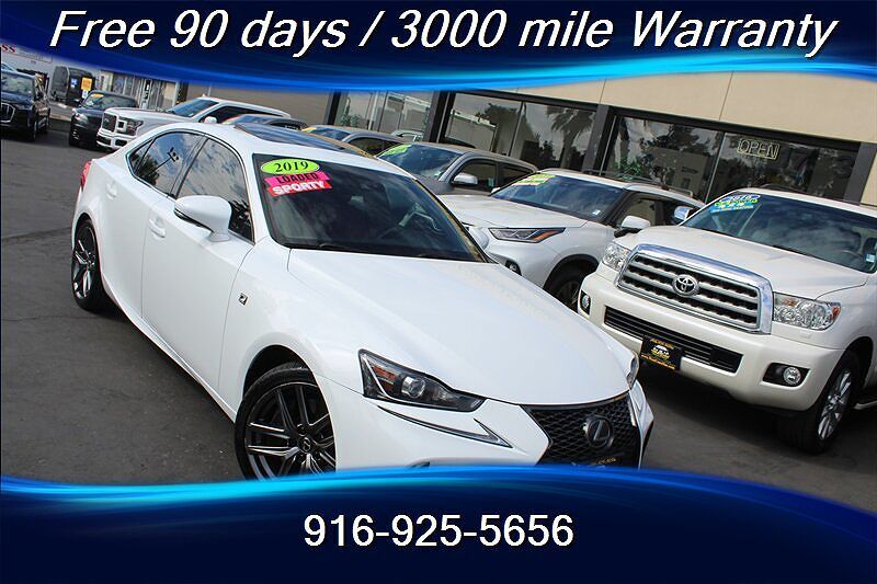 2019 LEXUS IS