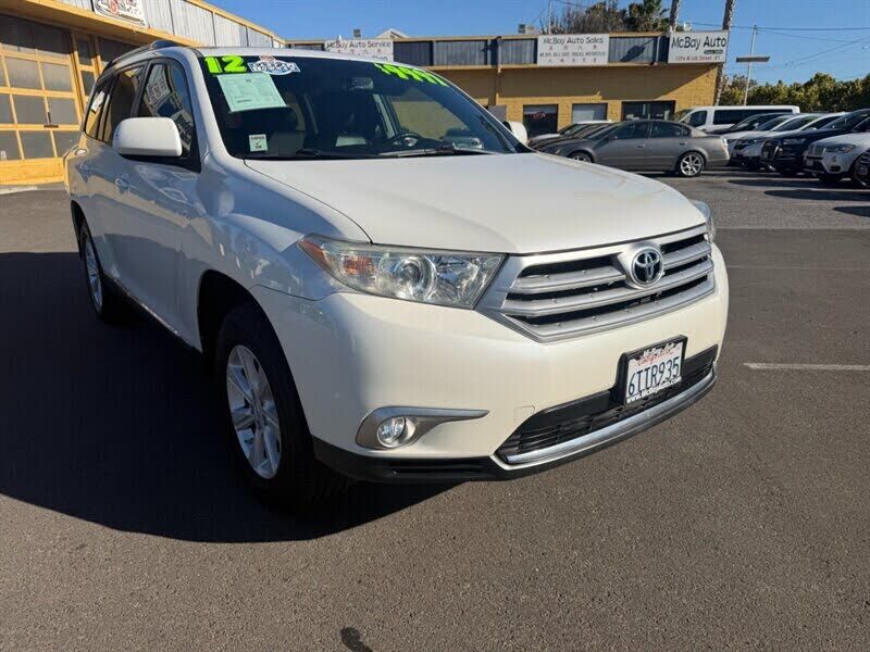 2012 TOYOTA Highlander