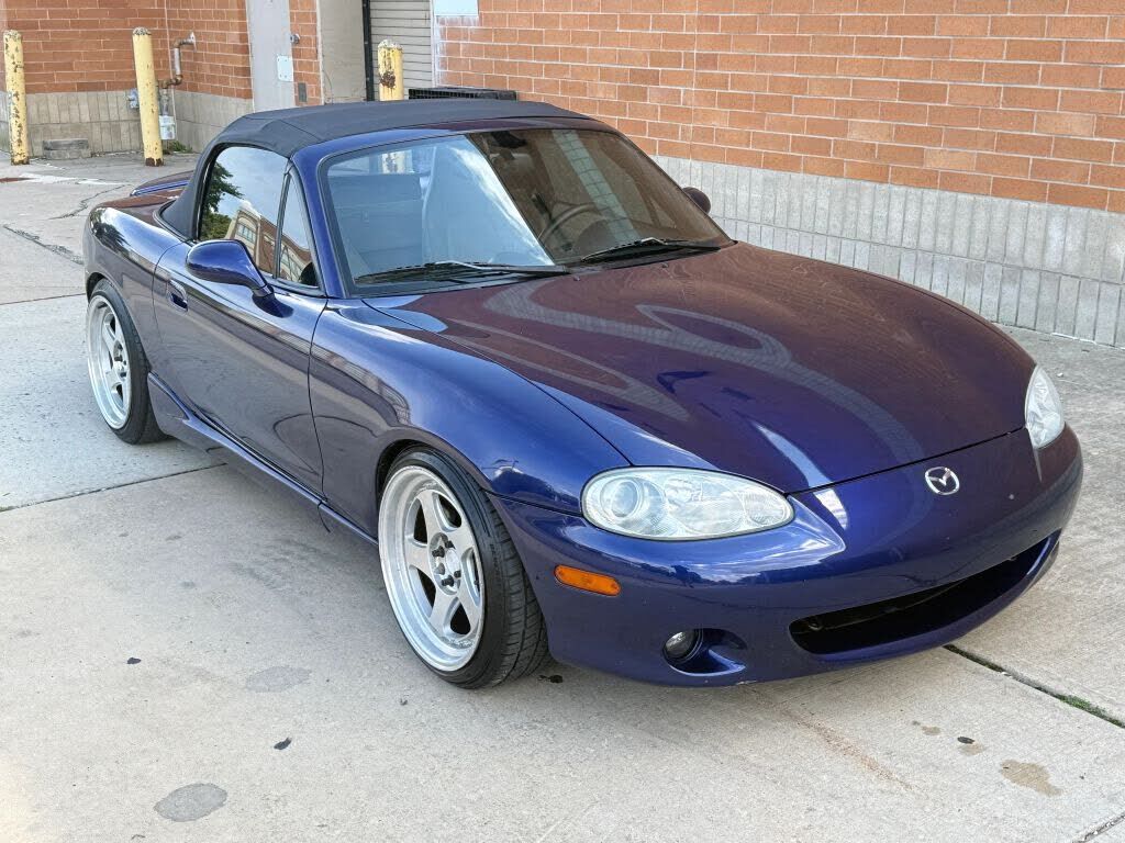 2004 MAZDA MX-5