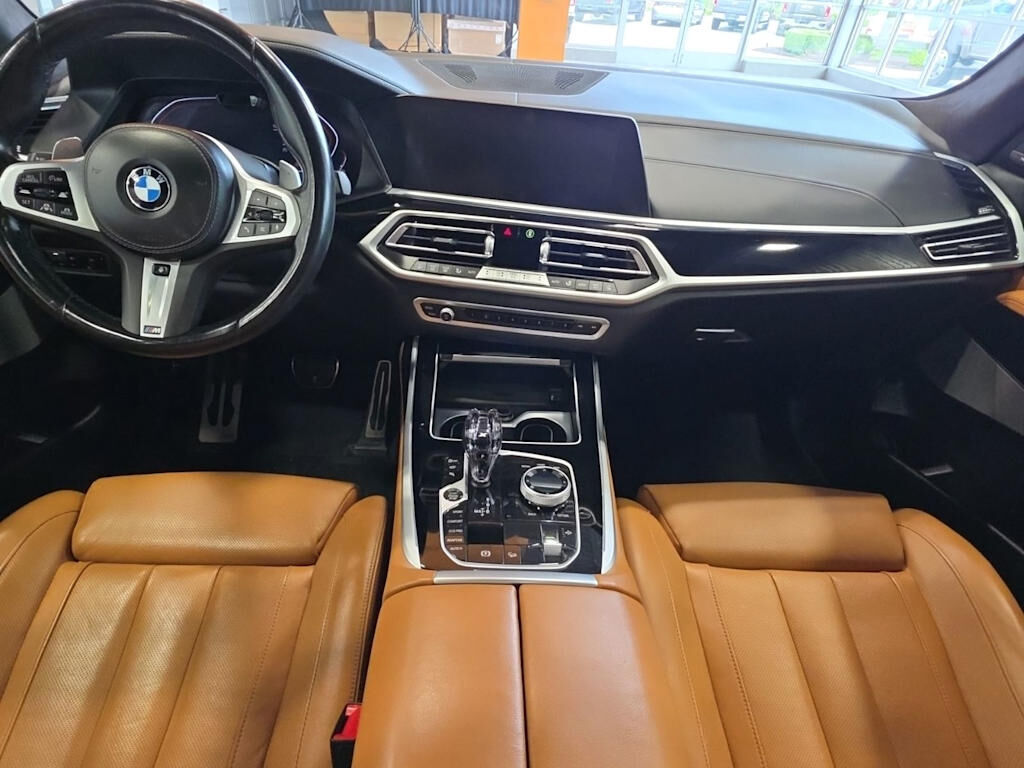 2022 BMW X7