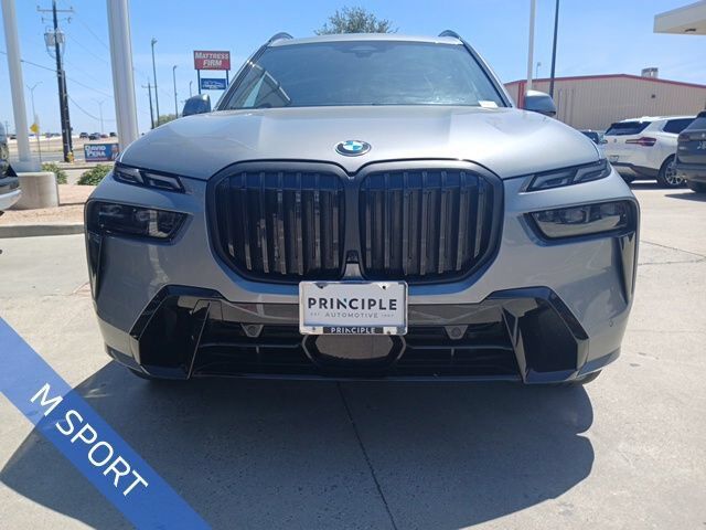 2025 BMW X7