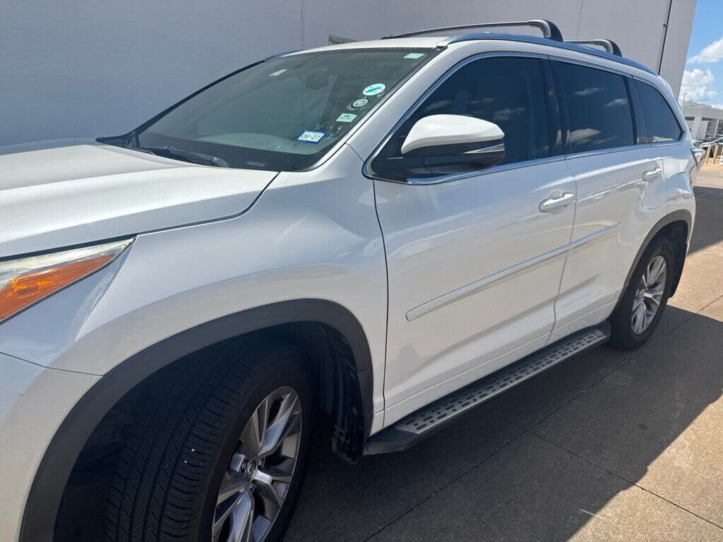 2014 TOYOTA Highlander