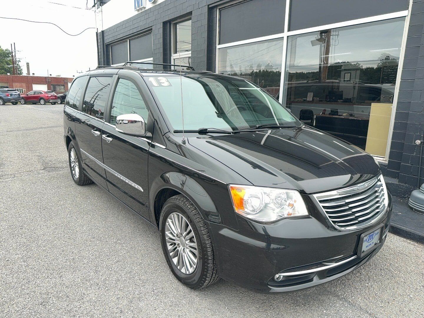 2013 CHRYSLER Town and Country
