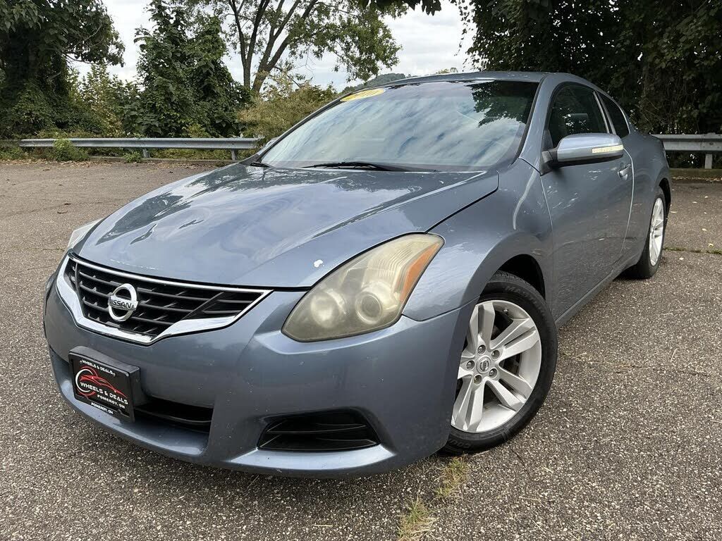 2010 NISSAN Altima