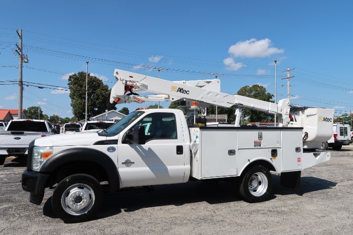2016 FORD F-550
