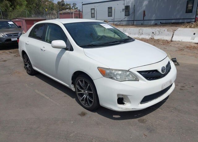 2011 TOYOTA Corolla