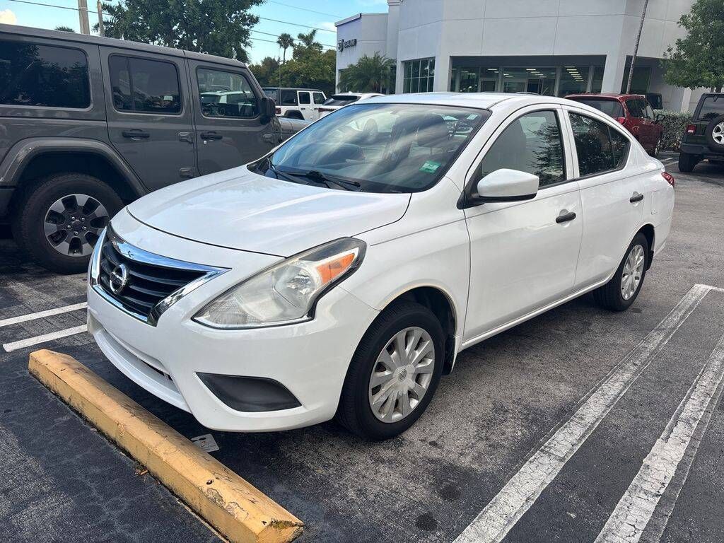 2018 NISSAN Versa