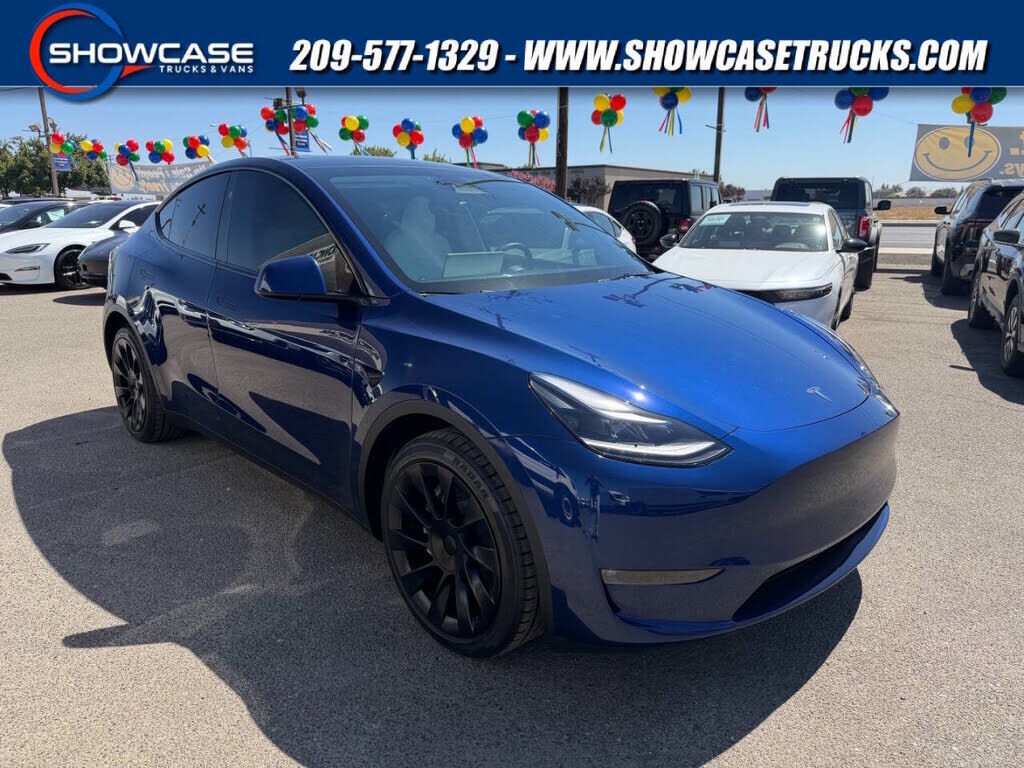2023 TESLA Model Y
