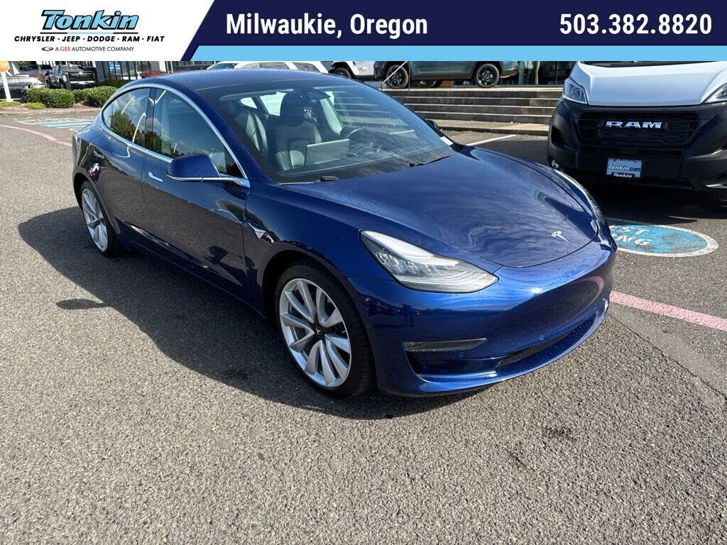 2018 TESLA Model 3