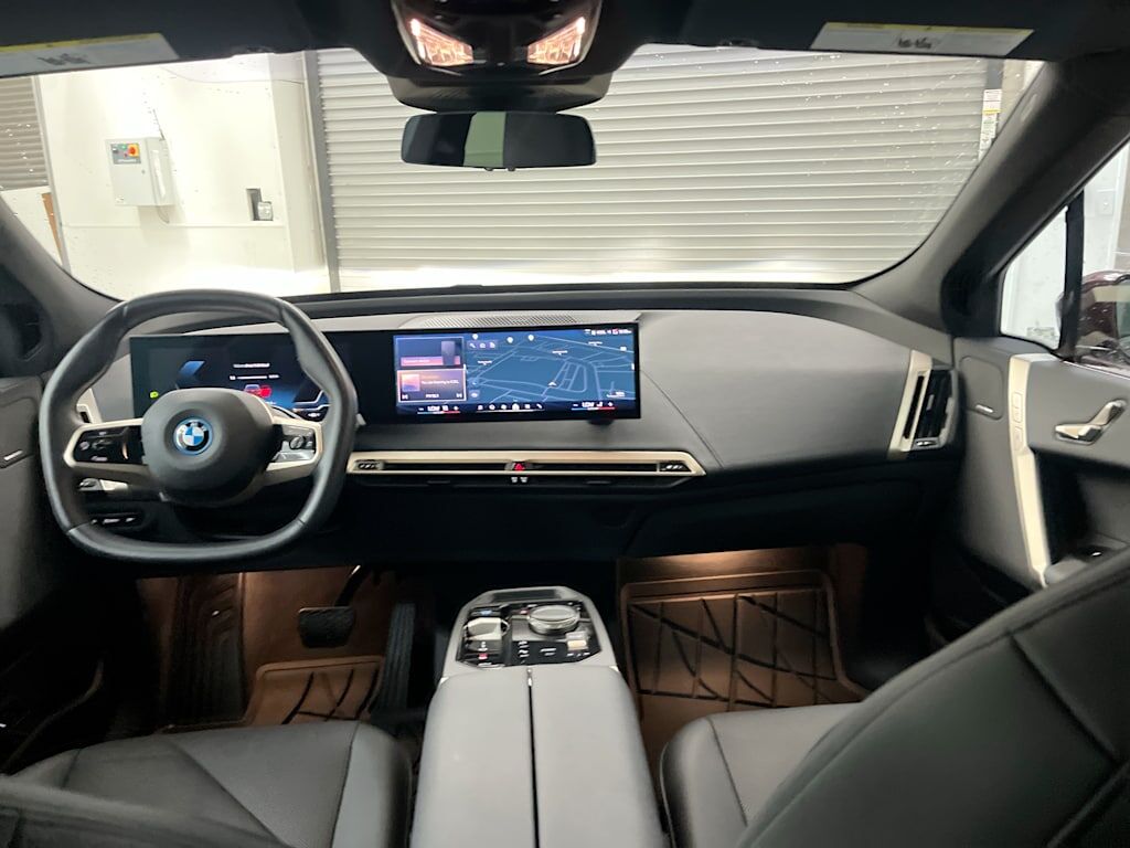 2024 BMW iX