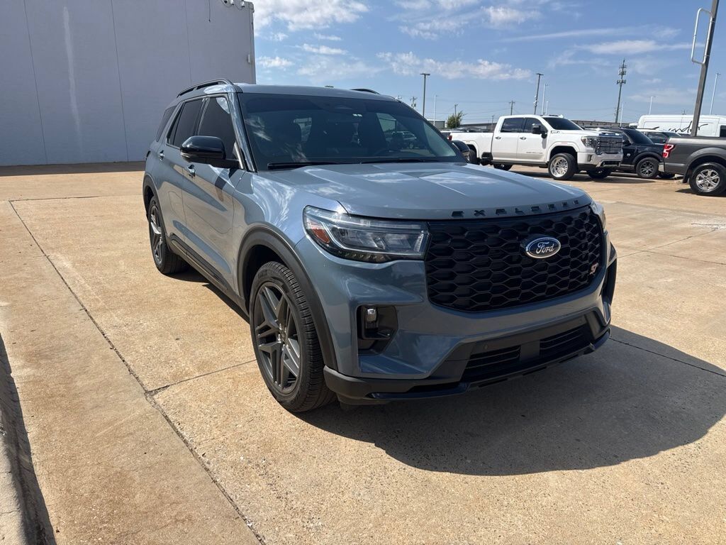 2025 FORD Explorer
