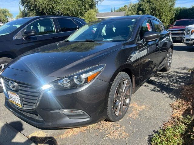 2018 MAZDA Mazda3