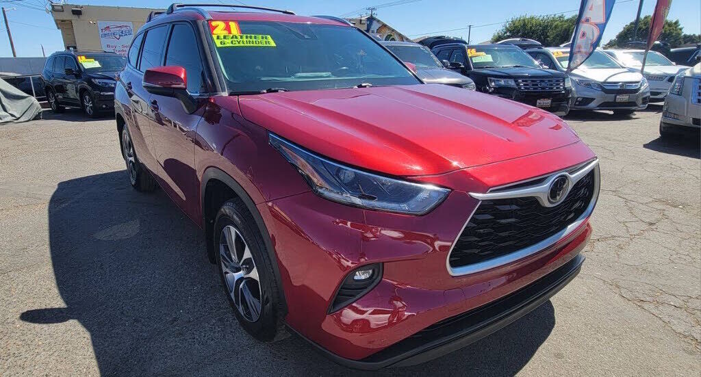 2021 TOYOTA Highlander