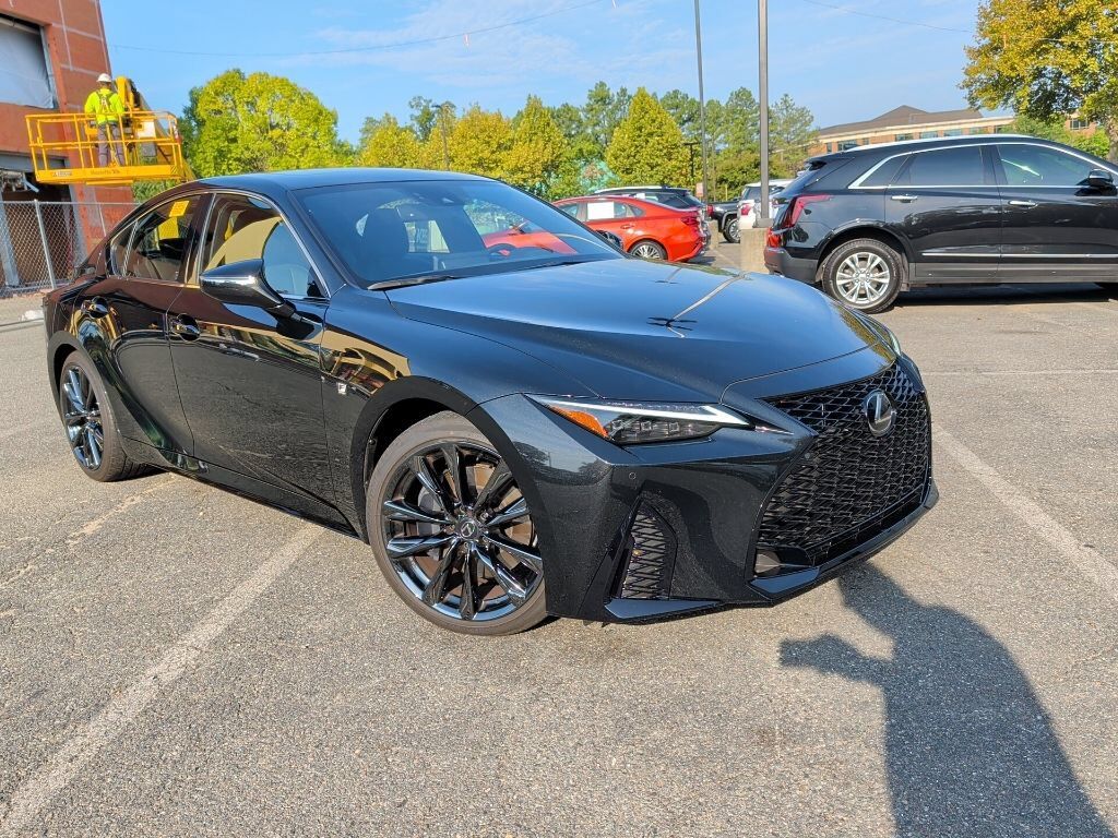 2023 LEXUS IS