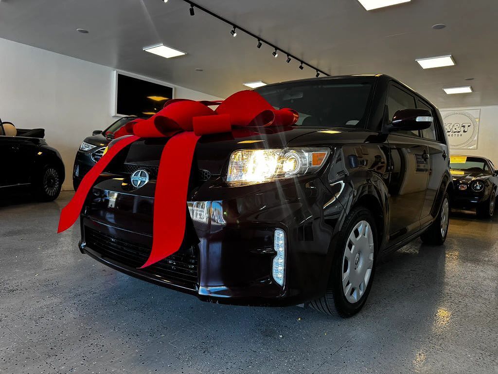 2015 TOYOTA SCION