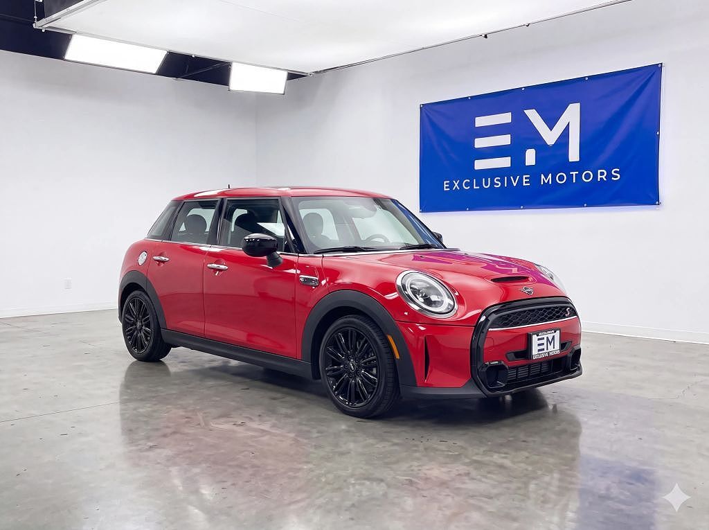 2023 MINI Hardtop