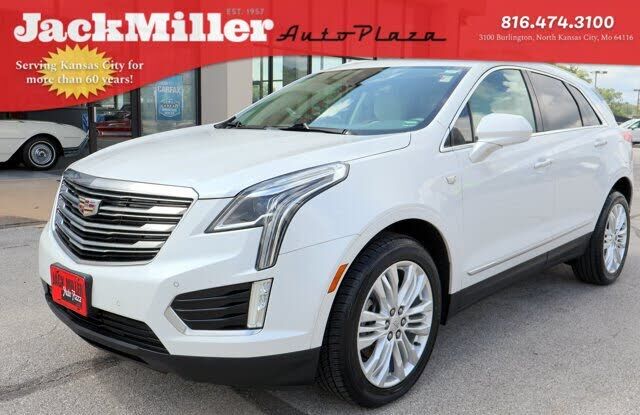 2017 CADILLAC XT5
