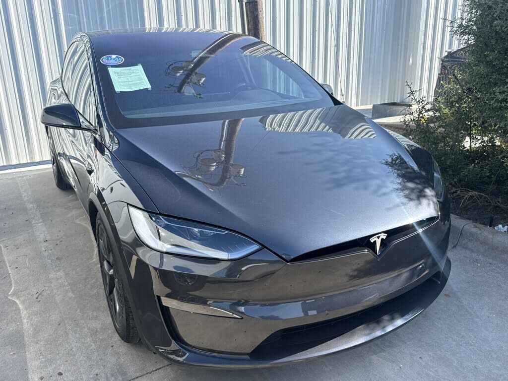 2025 TESLA Model X