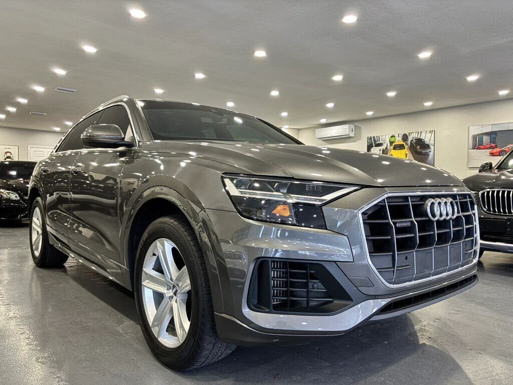 2019 AUDI Q8