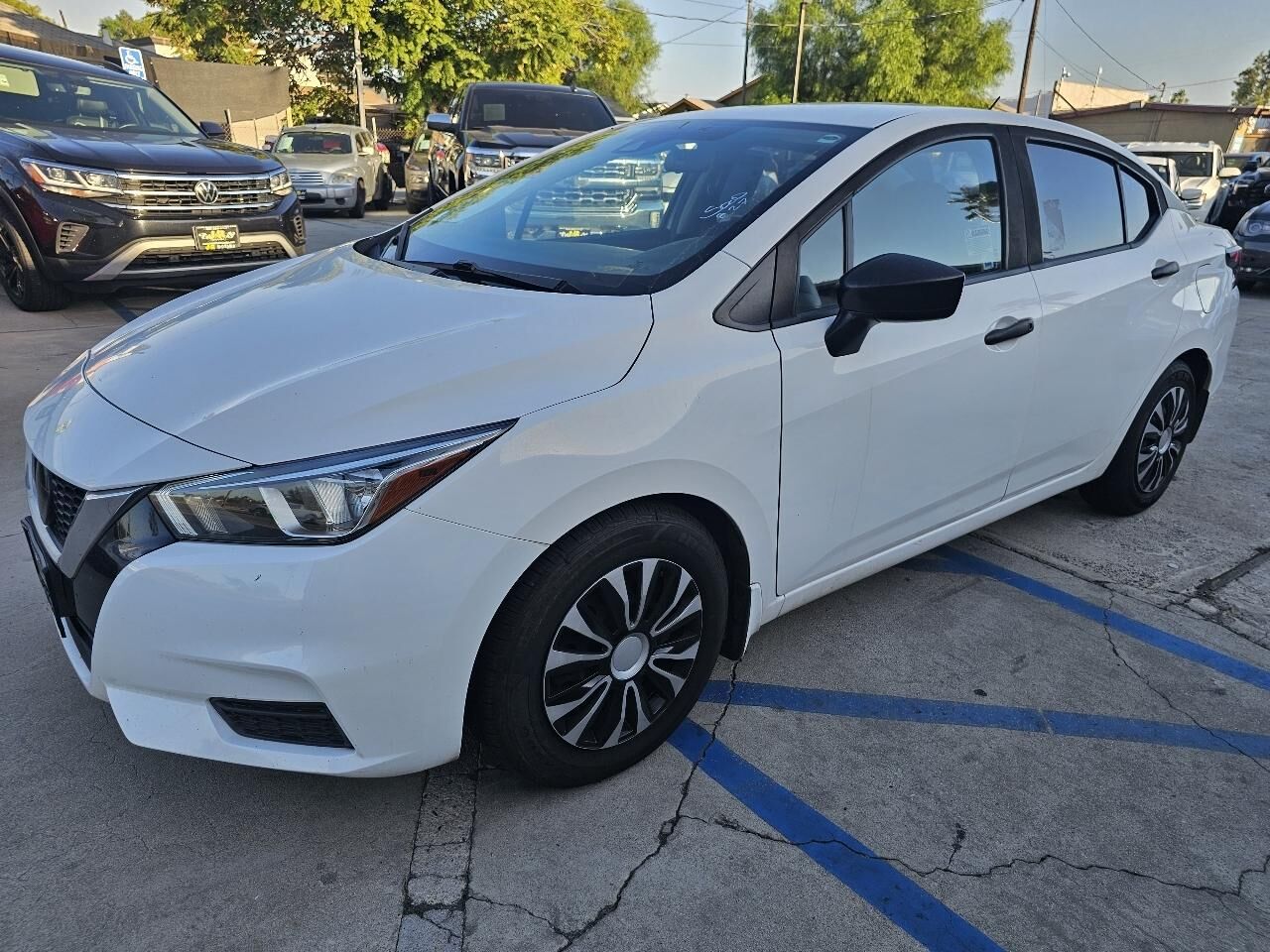 2020 NISSAN Versa