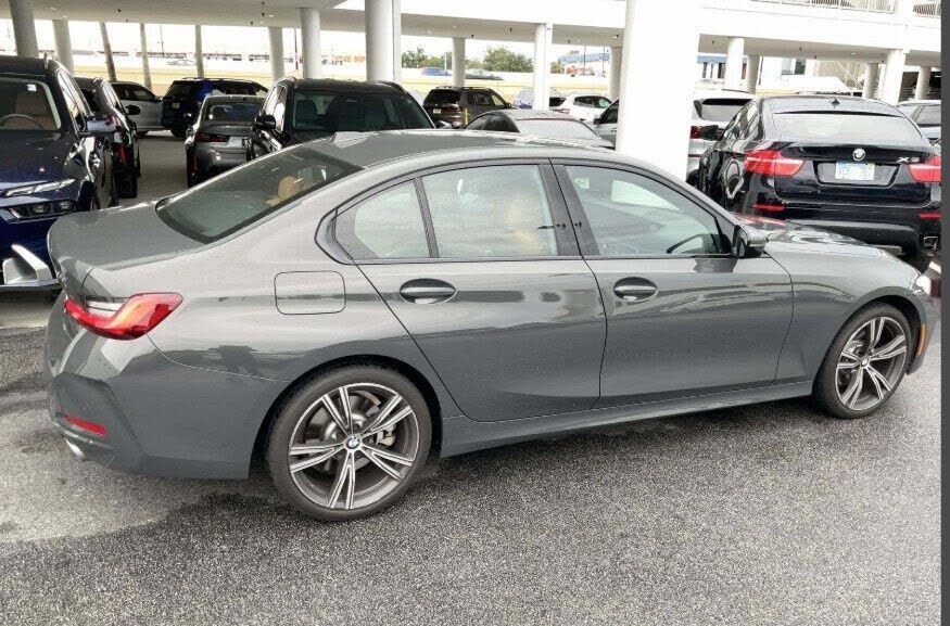 2023 BMW 330i