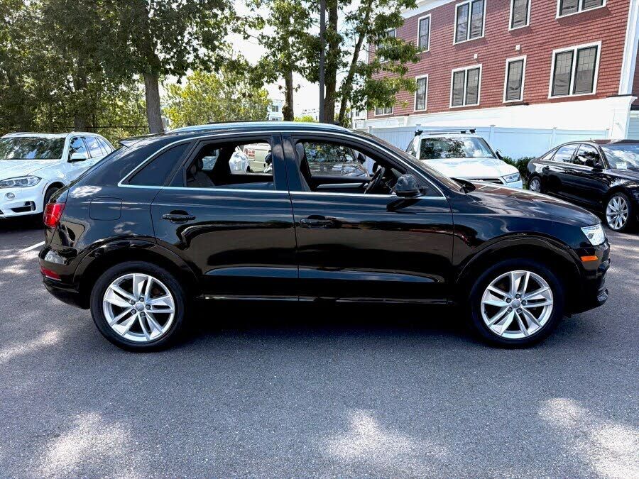 2016 AUDI Q3