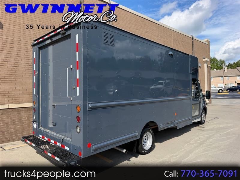 2022 FORD Transit
