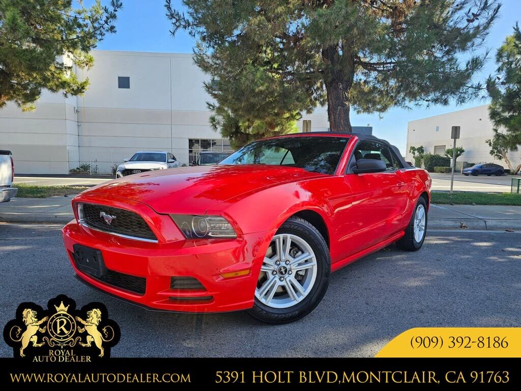 2013 FORD Mustang