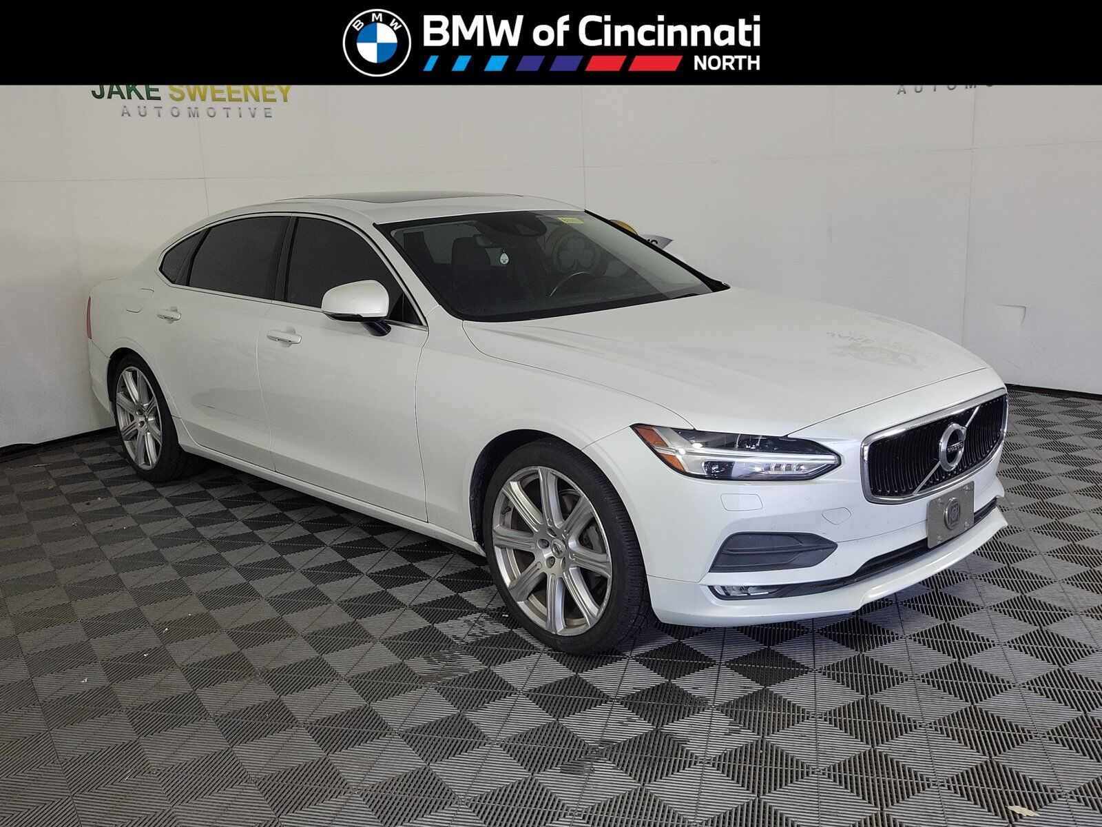 2018 VOLVO S90