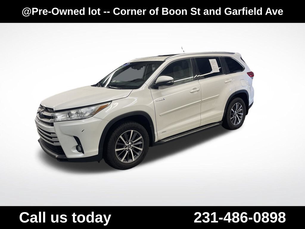 2017 TOYOTA Highlander