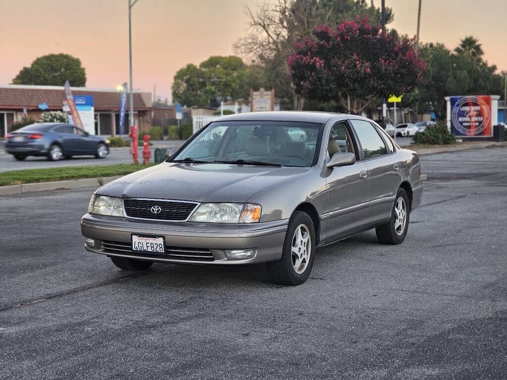 1999 TOYOTA Avalon